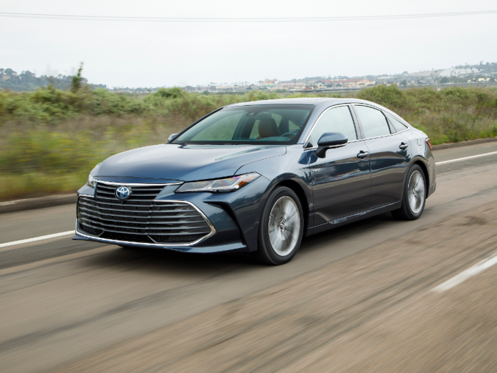 7. Large Car: Toyota Avalon Hybrid