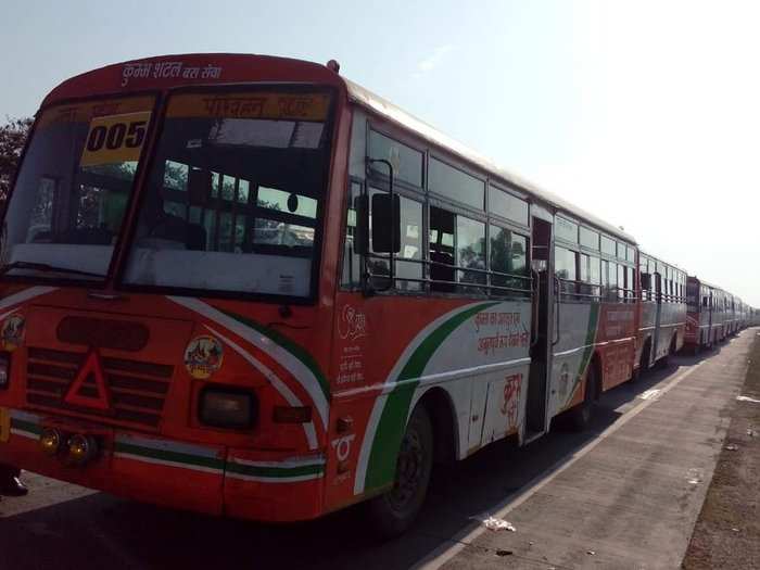 The parade of the saffron-colored buses was held at NH-19, between Sahson toll and Nawabganj toll plaza.
