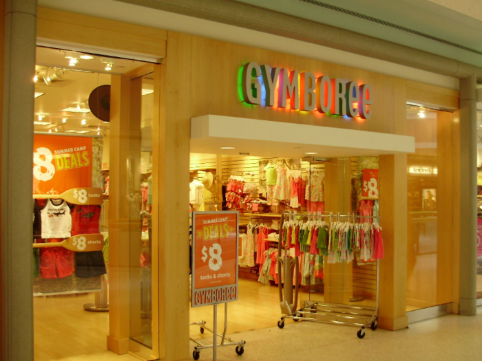 Gymboree: 805 stores