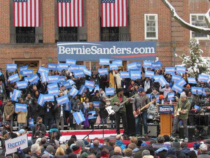 As they waited for the man of the hour to arrive, attendees were entertained by a peace-preaching reggae band.