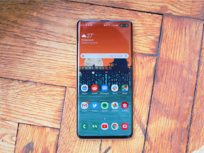 The Galaxy S10 is a slightly bigger device — it measures 2.8 inches wide by 5.9 inches tall. However, the S10 has an edge-to-edge display and thinner bezels (the space between the screen and the frame) at the top and bottom, giving the phone a larger screen at 6.1 inches measured diagonally.