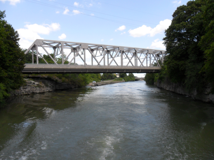 13. Bridge and lock tenders