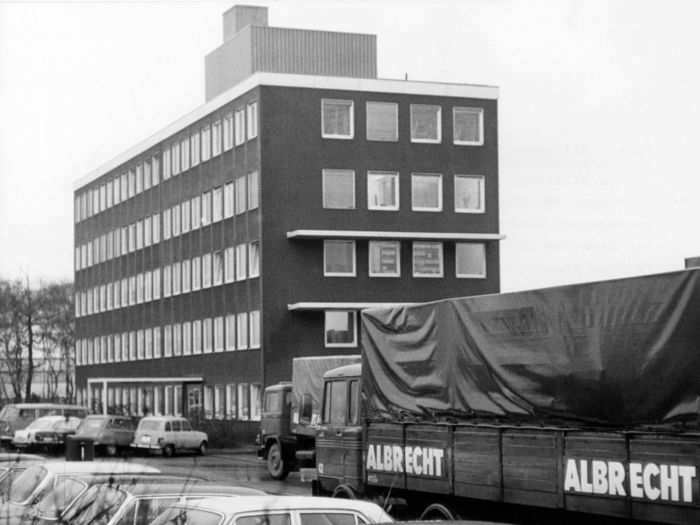 By 1953, there were over 30 Aldi stores across Germany.