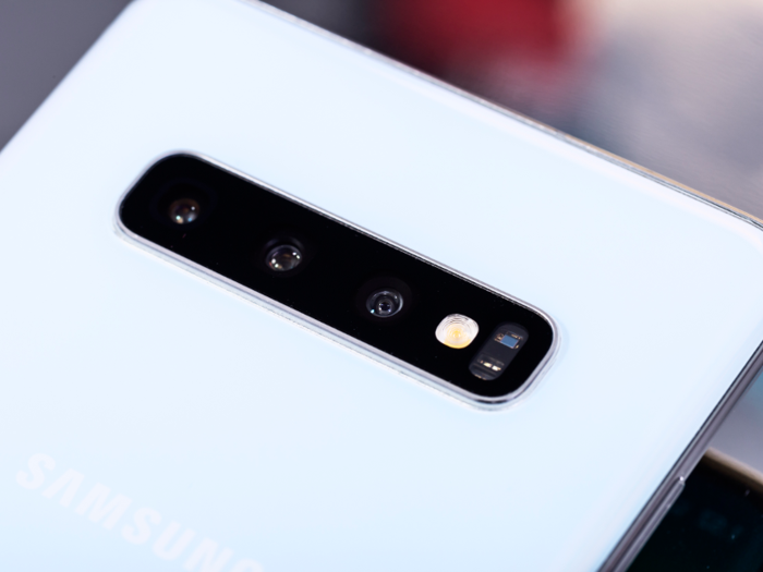 The Galaxy S10 works great out of the box with the latest processor and Samsung