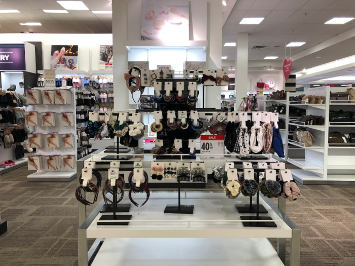 Small accessories are difficult to keep tidy in retail stores, even for the best-merchandised stores in the business.