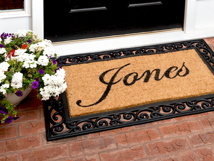 A practical and personalized doormat