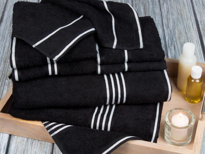 Plush and absorbent cotton towels