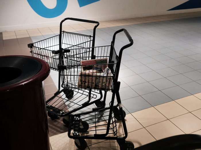 A shopping cart