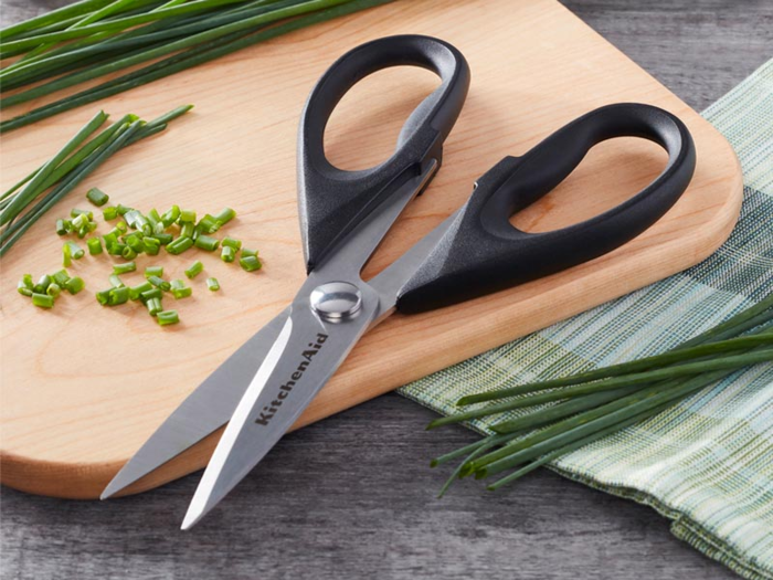 Sharp kitchen scissors