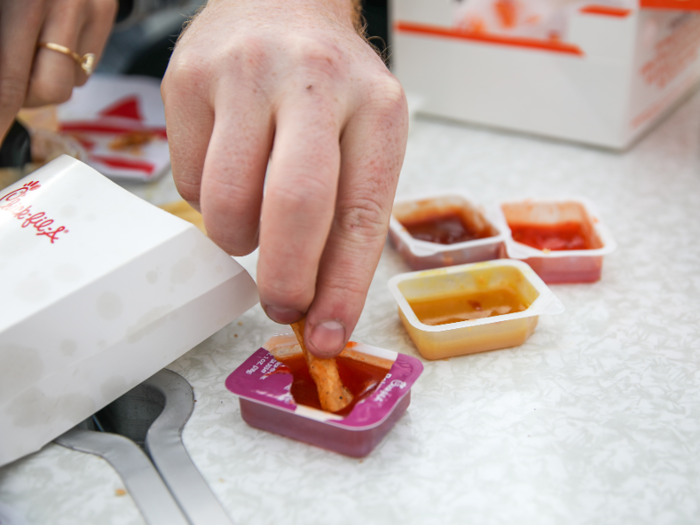 We tried the spicy Cajun fries from Popeyes with the Polynesian sauce ...