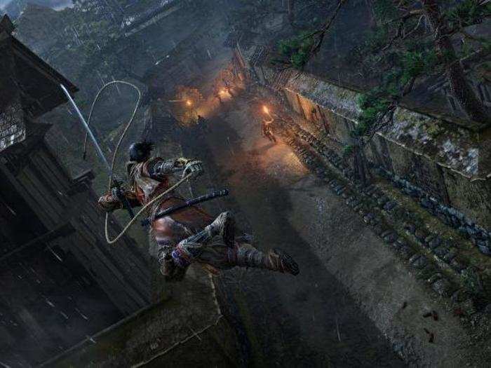 Sekiro attaches a grappling hook in place of his missing left arm to navigate the game