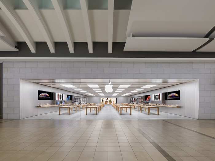 Apple Carrefour Laval