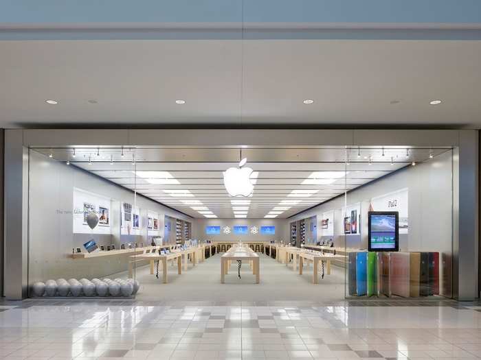 Apple Mapleview Centre