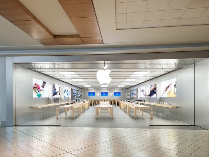 Apple Chinook Centre