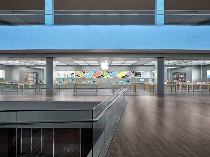 Apple VillageMall