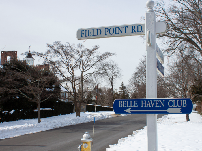 I headed toward Belle Haven Club, the neighborhood