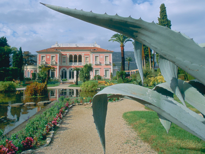 Beyond its luxurious hotels, Saint-Jean-Cap-Ferrat is known for its opulent historic villas.