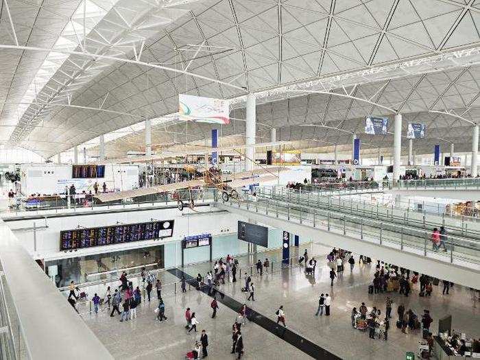 5. Hong Kong International Airport (HKG)