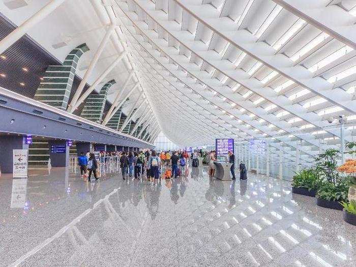 13. Taiwan Taoyuan International Airport (TPE)