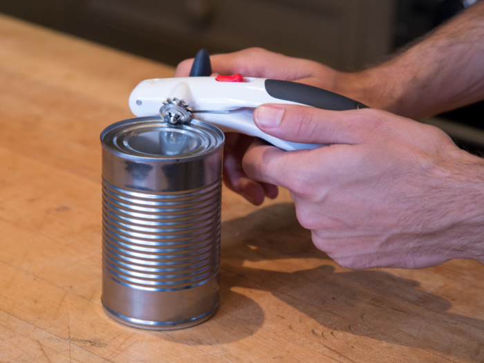 A manual can opener