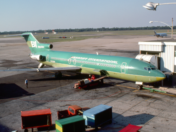 Braniff international Airways: defunct 1982.