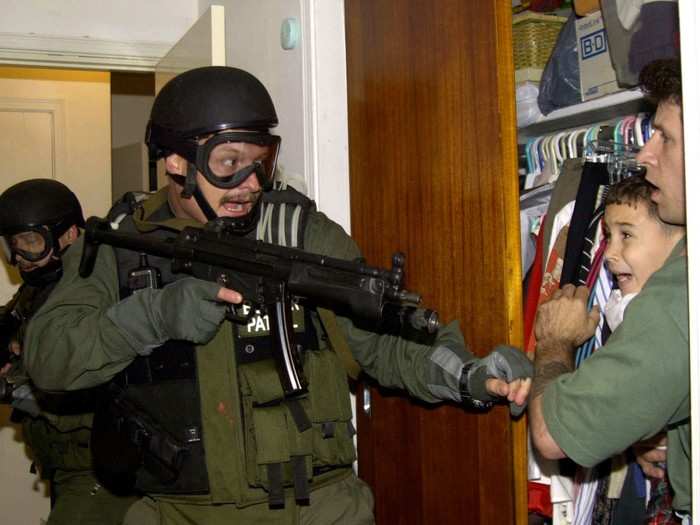 2000: What started as a custody fight between relatives in Cuba and Miami ended in a pre-dawn raid by federal agents who seized five-year-old Elian Gonzalez to fulfill a court decision to return the boy to Cuba, an alarming example of the intensity of US-Cuba relations and American immigration measures.