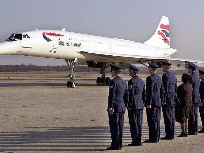 Until 2015, the UK Prime Minister chartered commercial jets for state visits.