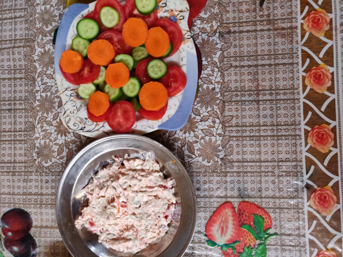 Lunch was a mix of classic Egyptian vegetarian dishes like ful, a dish of spiced cooked fava beans, and a white cheese dip with tomatoes.