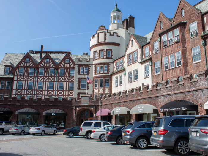 One of the most prominent examples of Tudor-style architecture is the historical Harwood Building, finished in 1928.