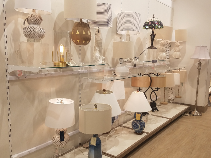 … and tons of lamps.