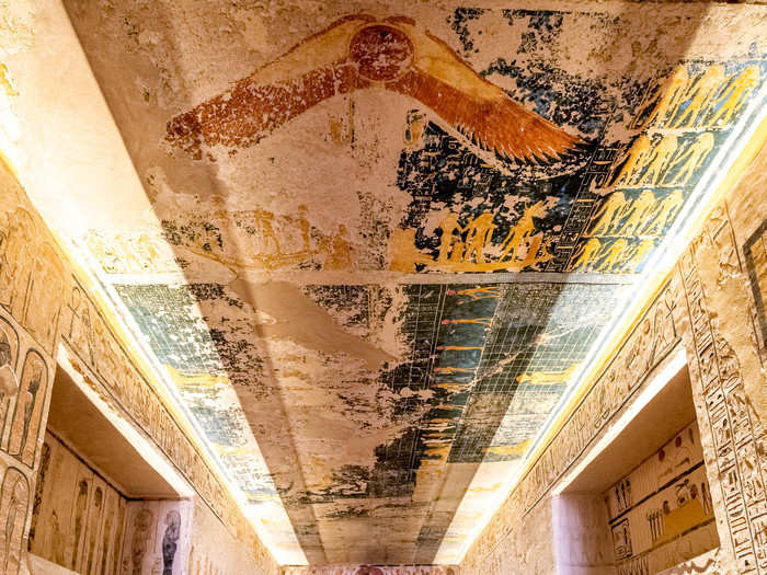 The ceilings often had paintings of planets and constellations or depictions of solar boats, giant barges intended to carry the Pharaoh with the sun god Ra across the sky to the afterlife.