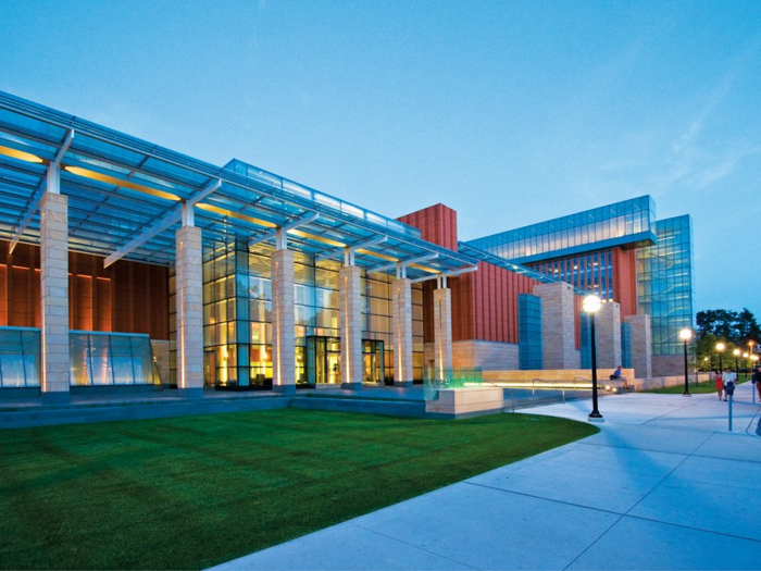 23. Ross School of Business (University of Michigan)