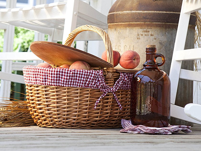 The best traditional picnic basket