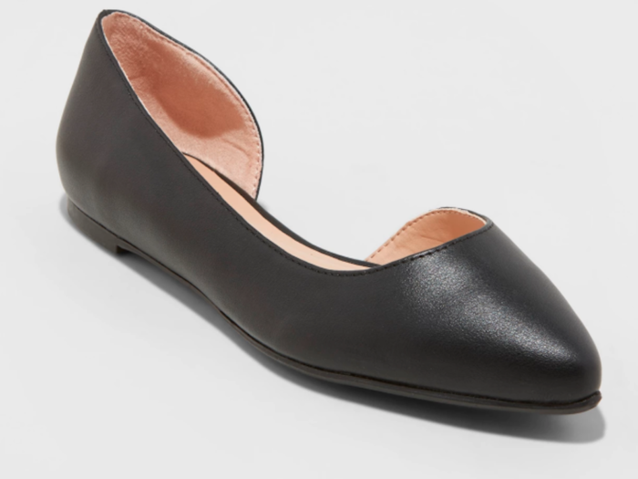 A pair of timeless flats