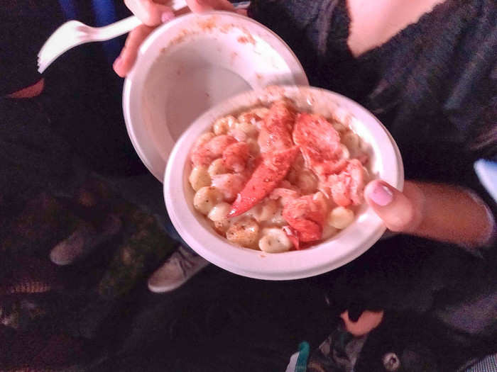 I did skip out of my spot once, so that I could run to the bathroom and purchase this delectable bowl of lobster mac-and-cheese. Finding my partner again wasn