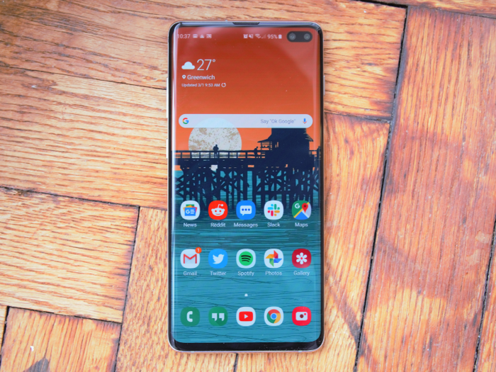 4. Galaxy S10 Plus