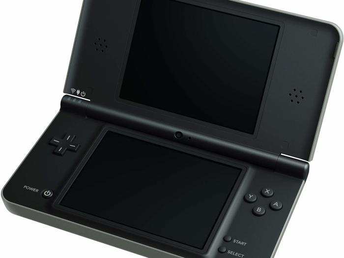 Nintendo DS Lite (2006) — $150