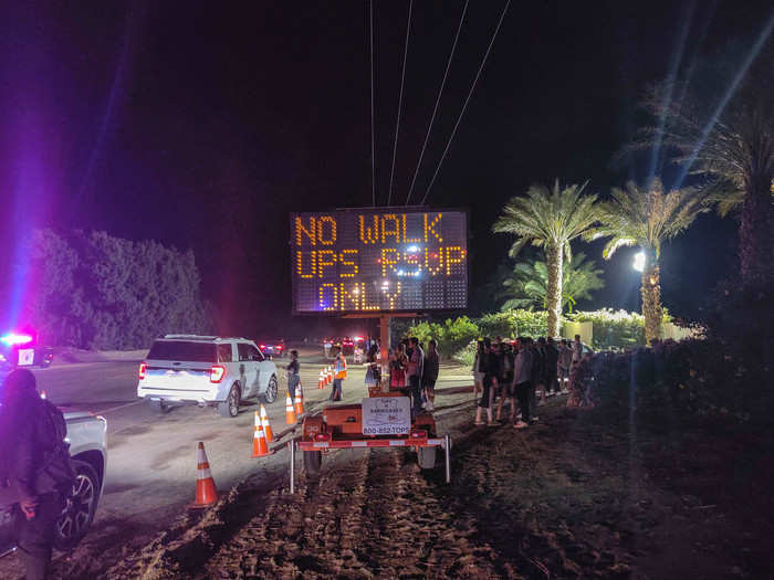 One thing no one tells you about Coachella after-parties: The line to get an Uber, Lyft, or a taxi when the festival ends is 90 minutes or longer. Because I