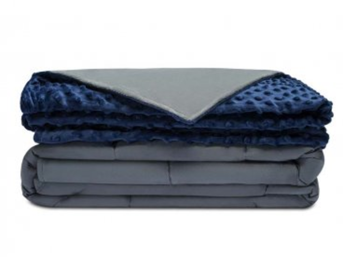 A comfortable weighted blanket for better rest