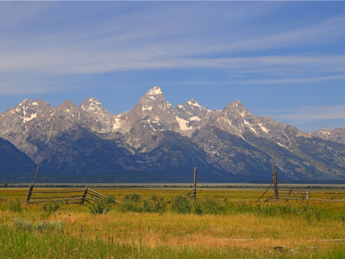 2. Wyoming: 50.5% of households are middle income