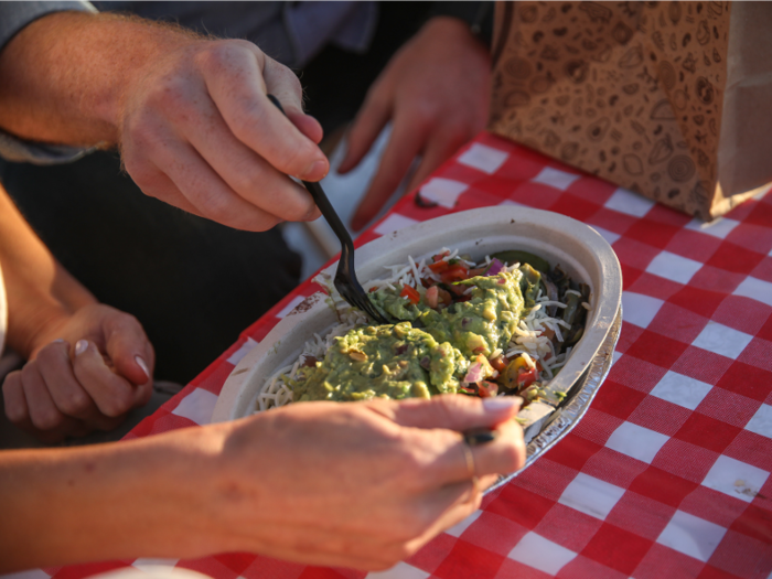 Eating home-cooked meals, not at a restaurant, is a habit long associated with healthy eating.