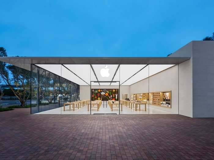 26. Apple Irvine Spectrum Center