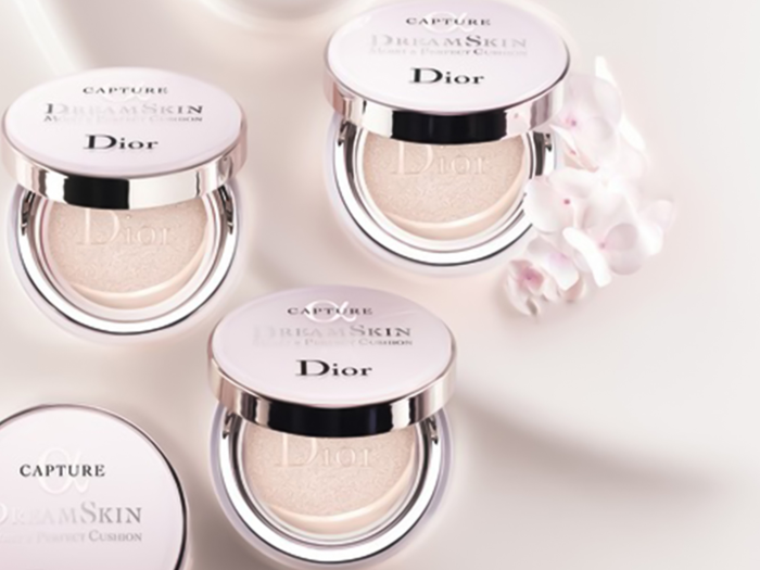 Dior Capture Dreamskin Fresh & Perfect Cushion Broad Spectrum SPF 50