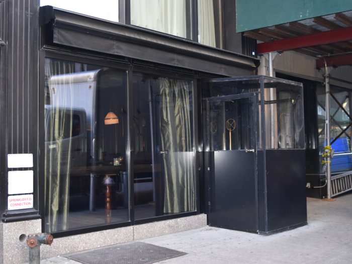 The bar has a separate entrance from the hotel, located just east of Broadway on West 28th Street. It