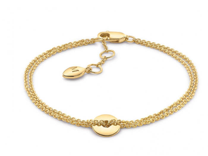 A simple gold bracelet