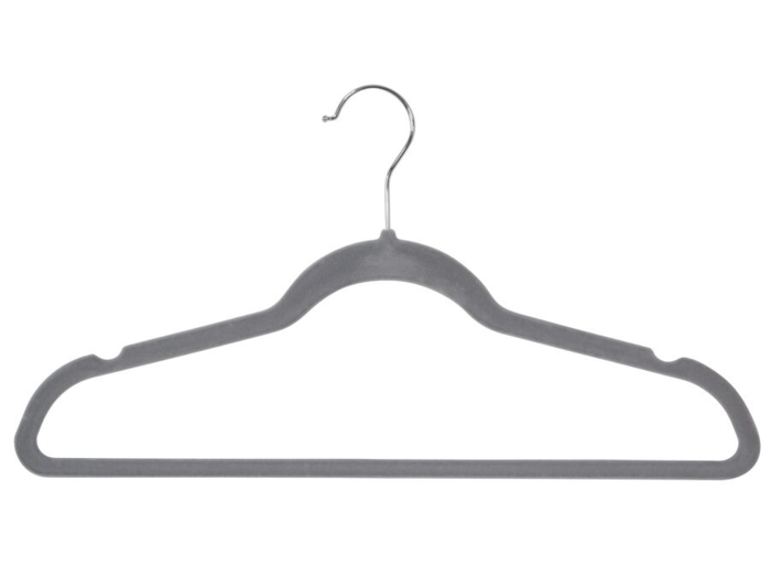 Skip: Velvet hangers