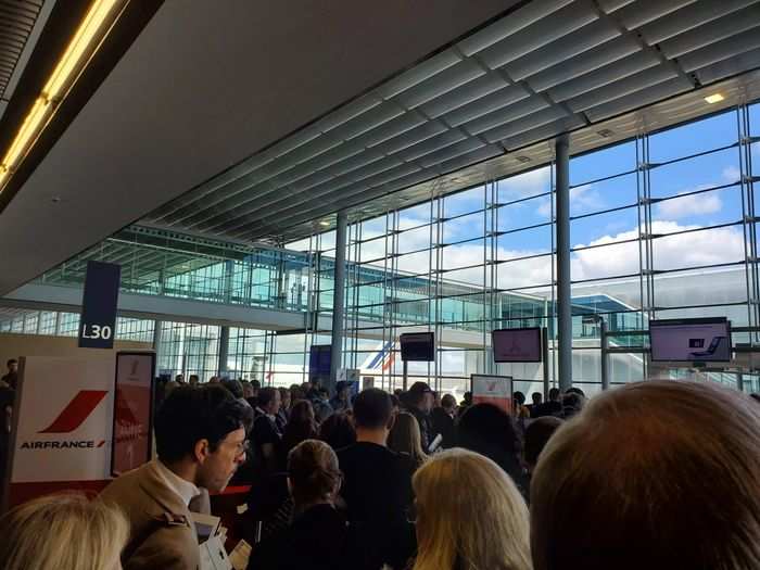 It was immediately clear how difficult it is to get up to 516 passengers on board a plane in under an hour. Air France allotted 45 minutes to board on the way there and 55 minutes to board on the way back.