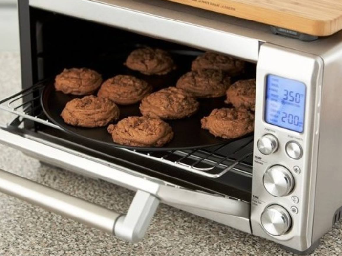 A countertop convection oven