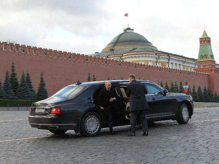 The production Aurus Senat is expected to go on sale in 2020 with a reported starting price of $160,000. Naturally, Putin