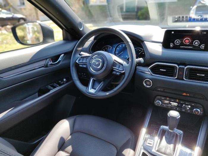 3. Plush interior: Inside, our Signature trim CX-5 sports a plush interior similar to the one that wowed us last year. Cabin ergonomics remain stellar while the material quality is nearly of the luxury-car standard.